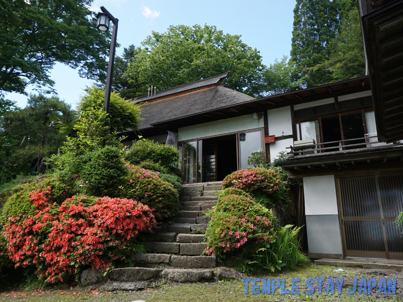 Oshi-ryokan