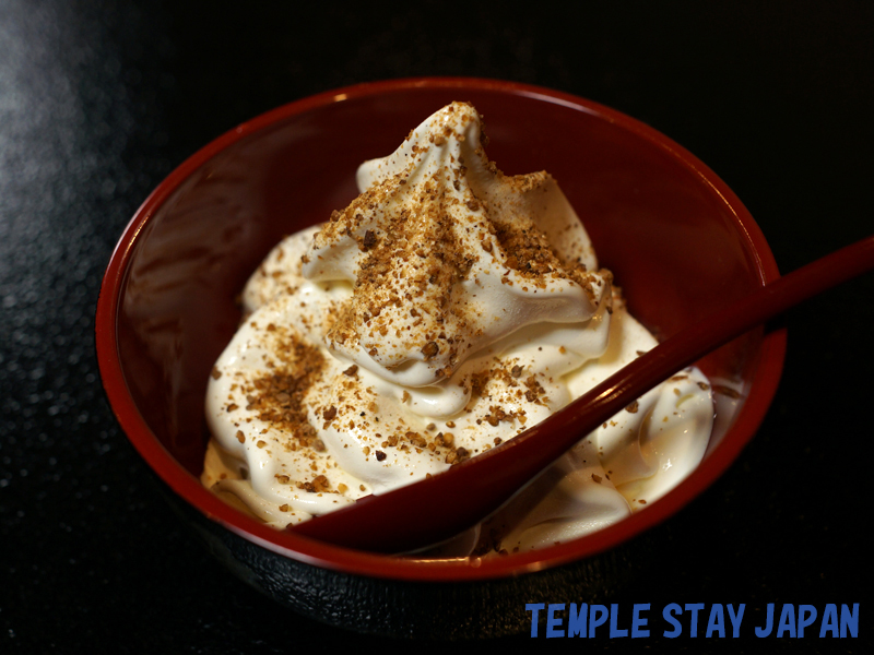 Yakuoin (Nagano) Ice cream