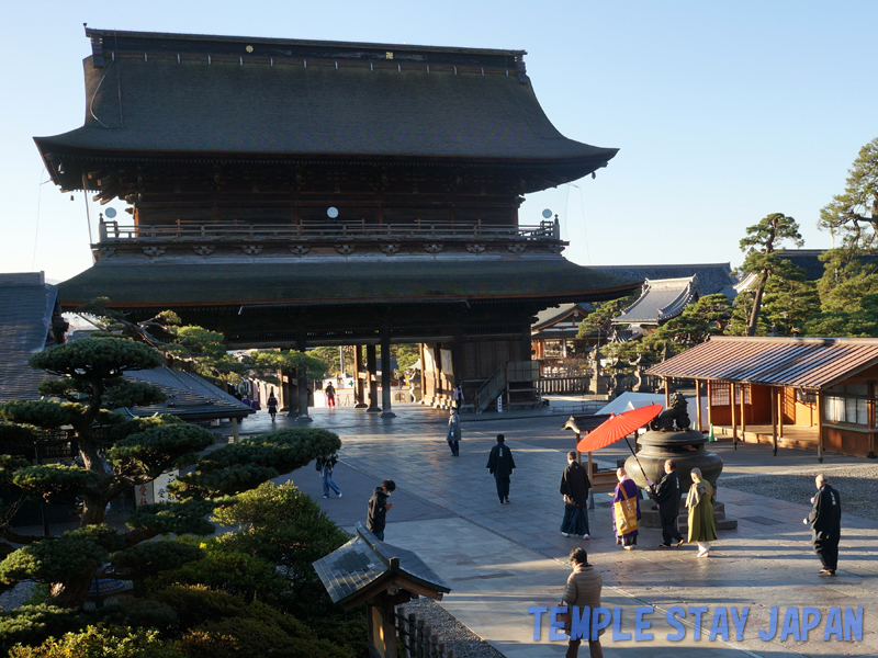 Yakuoin (Nagano) Morning service