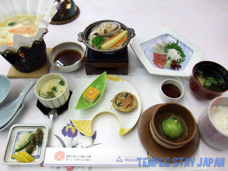 Jingu-Kaikan (Mie) Dinner