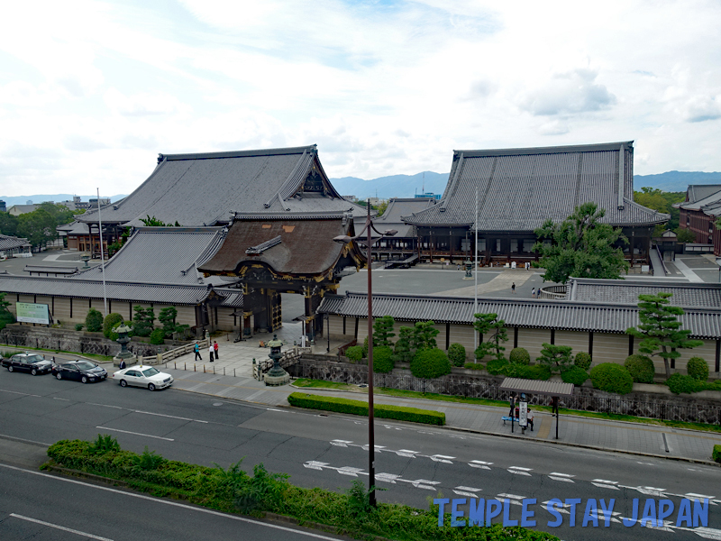 Nishihonganji (Kyoto) Temple grounds