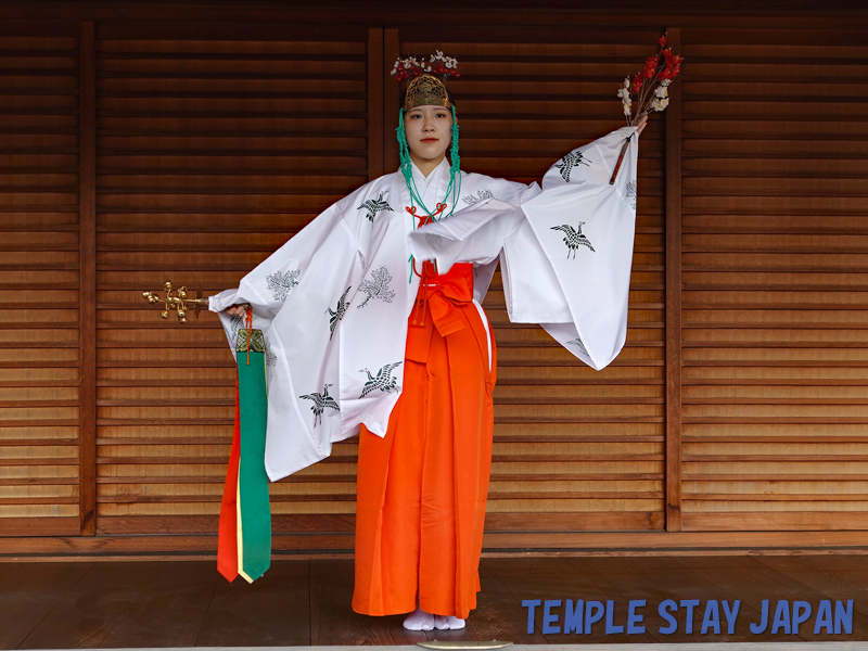 Jonangu (Kyoto) Maiden Dance