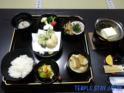 Nisonin temple stay (Yamaguchi)