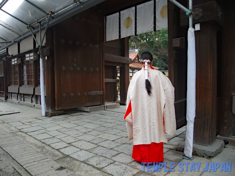 Shimogamo-jinja (Kyoto) Miko