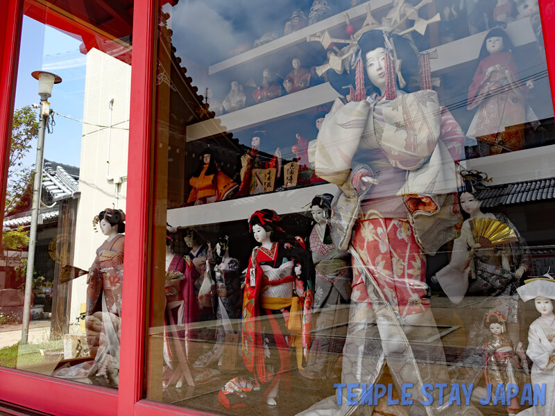 Sotokuji Temple Awashimado Hall (Kyoto) Japanese Dolls