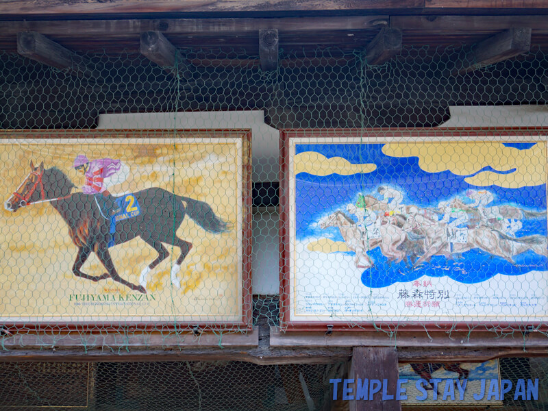 Fujinomori-jinja (Kyoto) pictures of horse racing