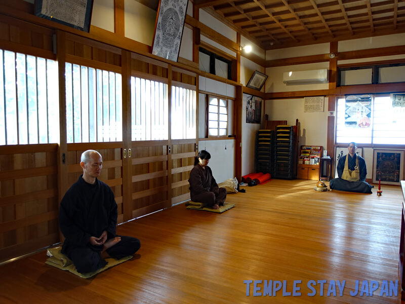 Horinji (Gunma) Zazen