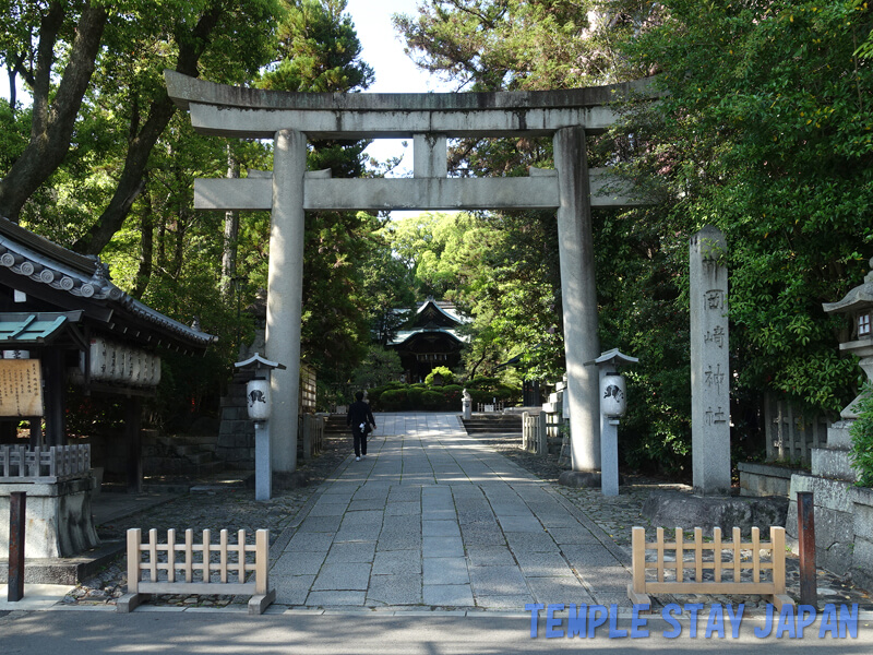 Okazaki-jinja (Kyoto) Entrance