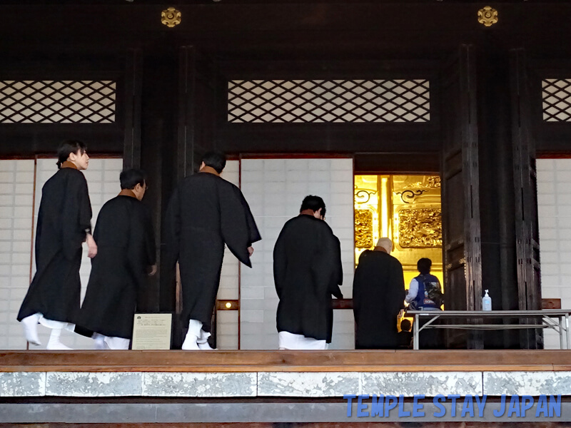 Higashi-Honganji (Kyoto) monks