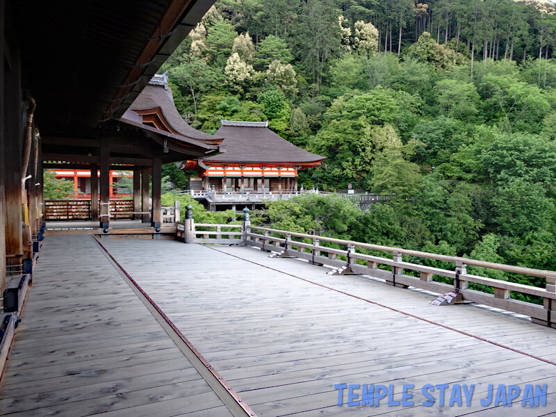 Kiyomizu-dera (Kyoto) Main hall stage