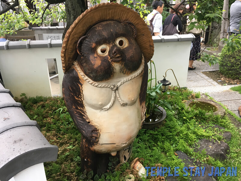 Saiunji temple (Kyoto) Raccoon dog figurine