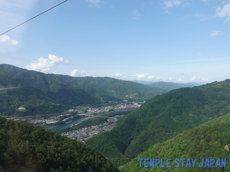 Hashikuraji (Tokushima) Ropeway view