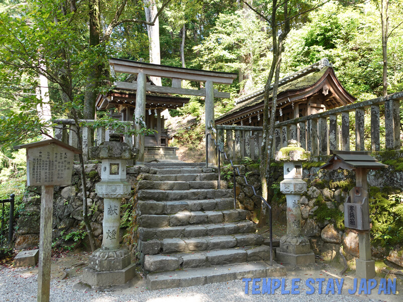 Isonokamijingu (Nara) Tenjinja nanazashya
