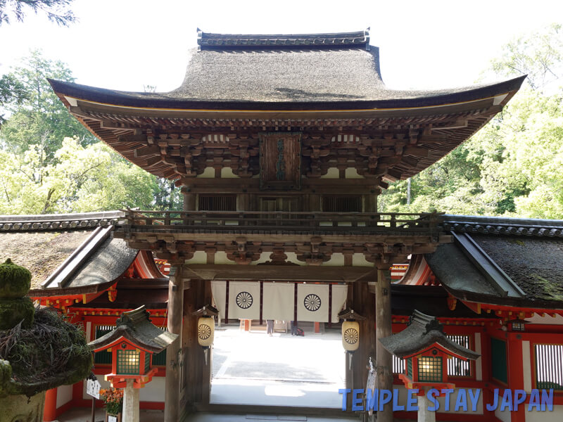 Isonokamijingu (Nara) Tower gate