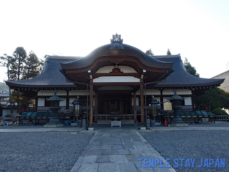 Otani-honbyo temple (Kyoto) Meityodo hall
