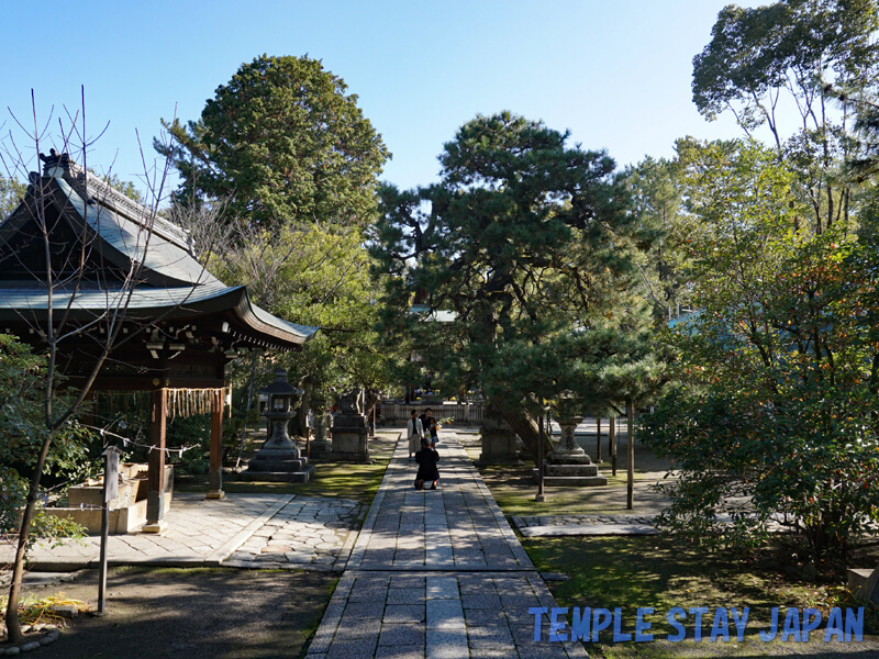 Kamigoryo Shrine (Kyoto) Grounds