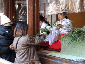 Kyoto Ebisu shrine (Kyoto) Lucky Bamboo Branches