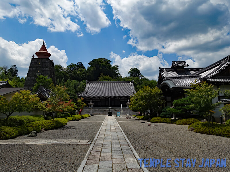 Myomanji temple (Kyoto) Grounds
