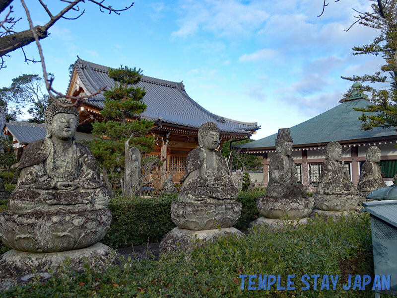 Rengeji temple (Kyoto) Stone buddha