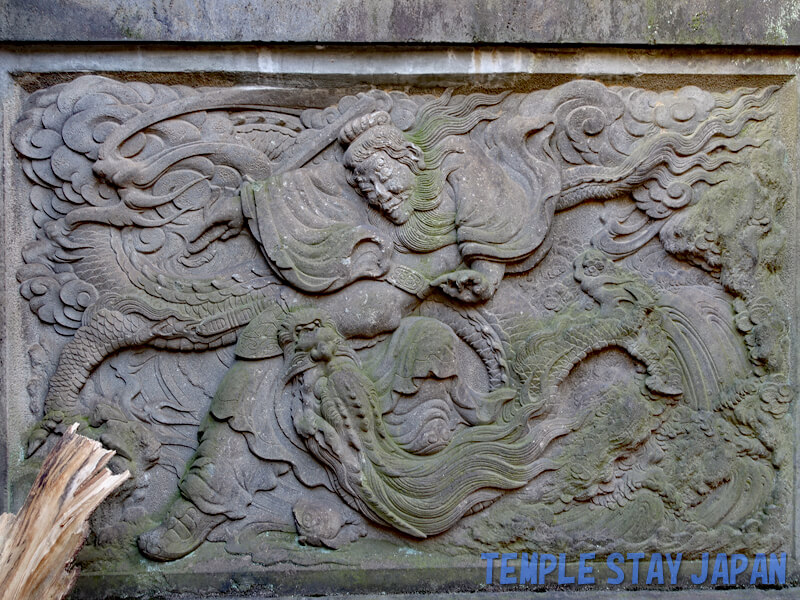 Takanawa shrine (Tokyo) Giant serpent slaying