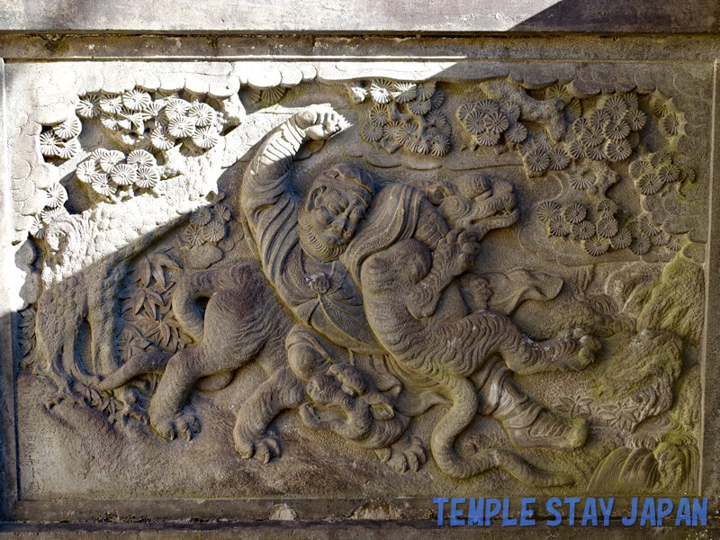 Takanawa shrine (Tokyo) Tiger slaying