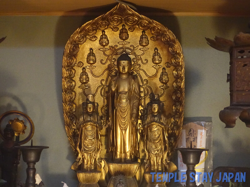 Tsukishima Kannon temple (Tokyo) Amitabha triad