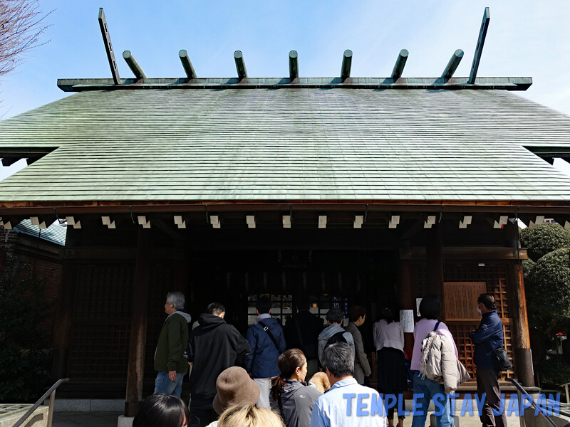 Tsukuda-Sumiyoshi shrine (Tokyo) Worshippers